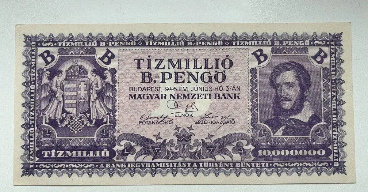 Bankovky Maďarsko 1000 Korona 1920 a 10 Mil B Pengo UNC
