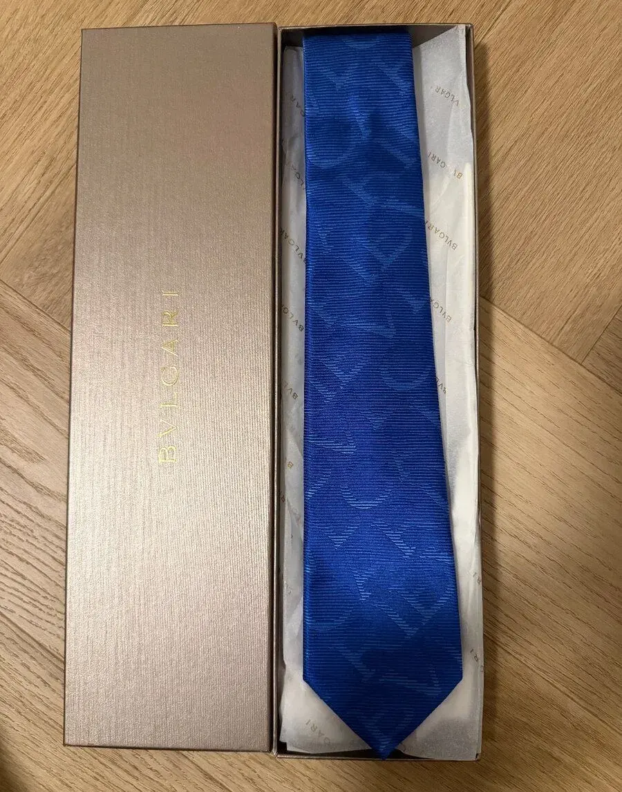 Bvlgari nova kravata