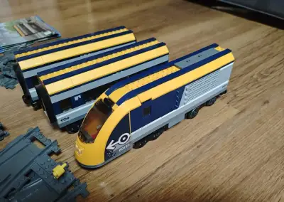 LEGO City 60197 Osobný vlak + veľa extra koľajníc, výhybky