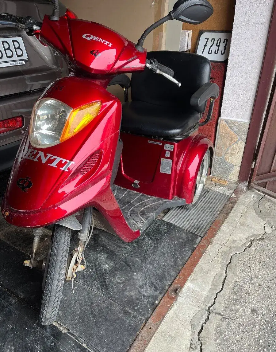 Elektricka trojkojkola s novom bateriou