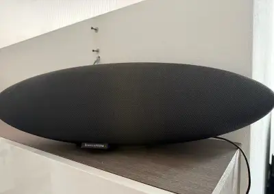 Bowers & Wilkins Zeppelin Wireless