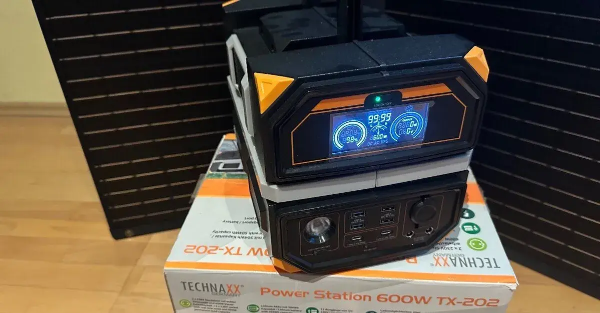Prenosná nabíjacia stanica Technaxx 600W (504Wh) – TX-2