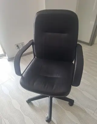 Kancelárske kreslo