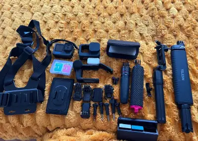 VLOG SET: GoPro Hero 10 + Media Mod + Light Mod + Powerbank