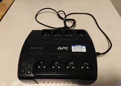 APC Back-UPS ES 550 záložný zdroj, batéria 03/2024