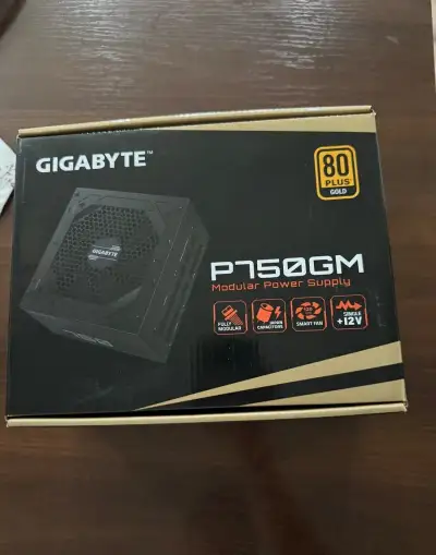 Zdroj GIGABYTE 750W (P750GM)