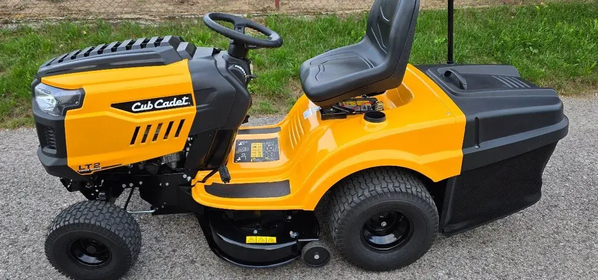 Záhradný traktor Cub Cadet LT2 NR92