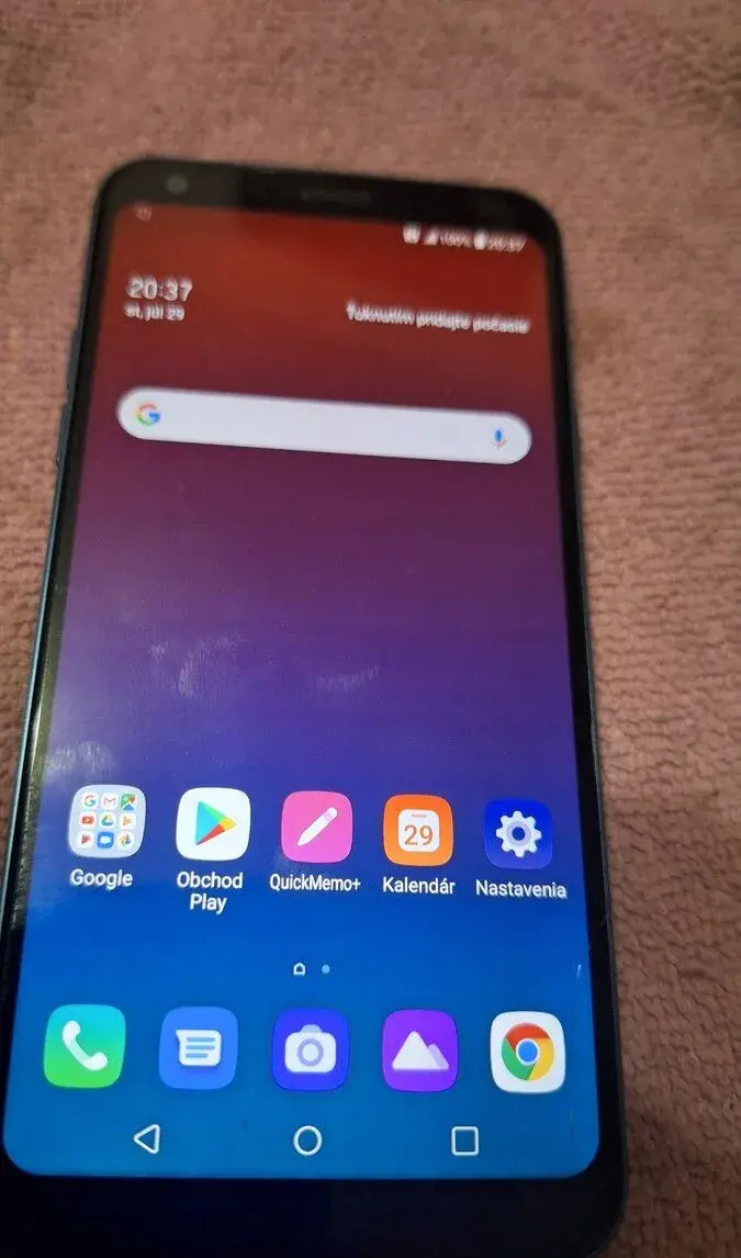 LG Q7+ 4/64GB