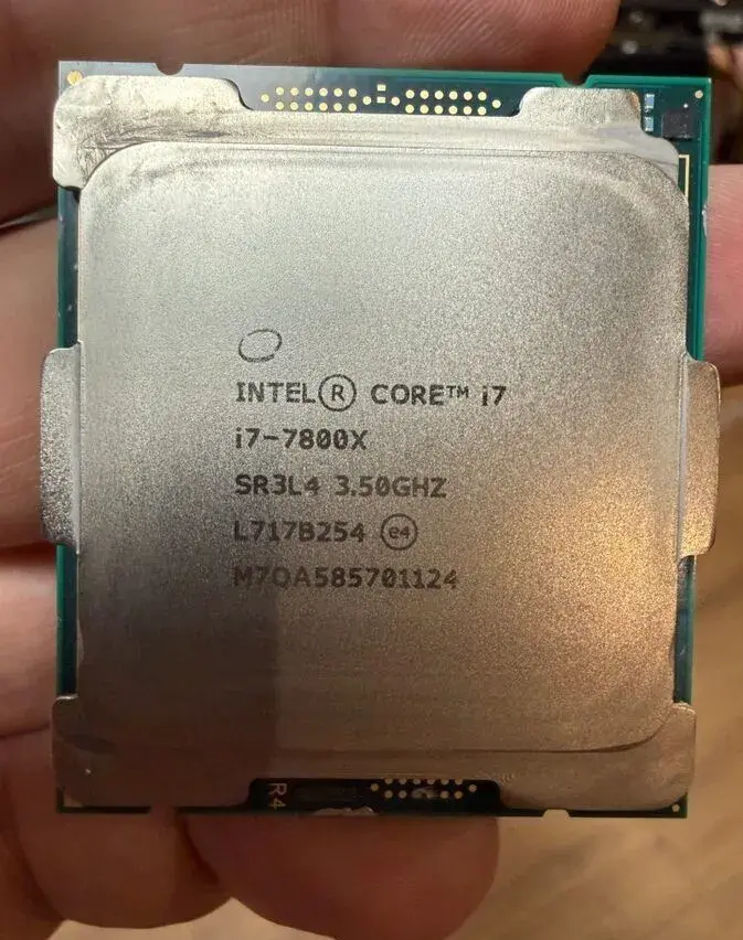 Procesor Intel Core i7-7800X 3.50 GHz – 6 jadier