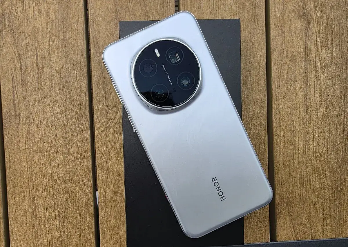 Honor Magic 7 Pro 12GB/512GB, v záruke do 10/2027