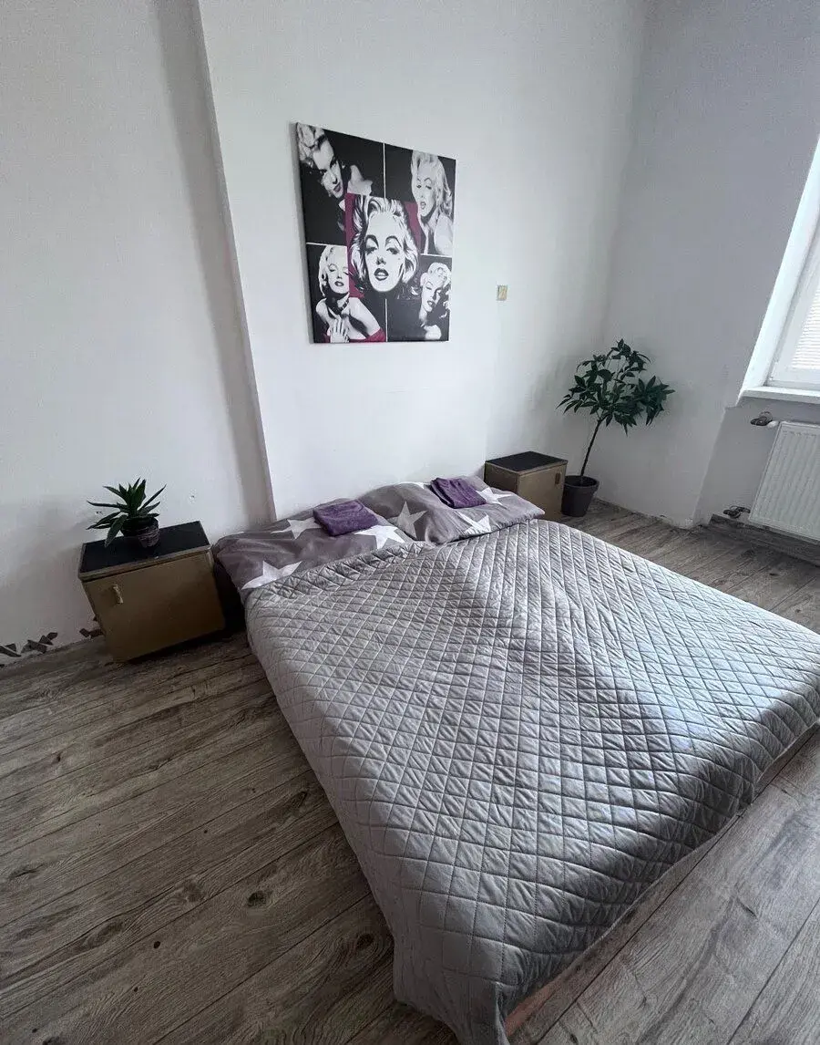 Sukromna izba pre robotnikov, studentov, atd.