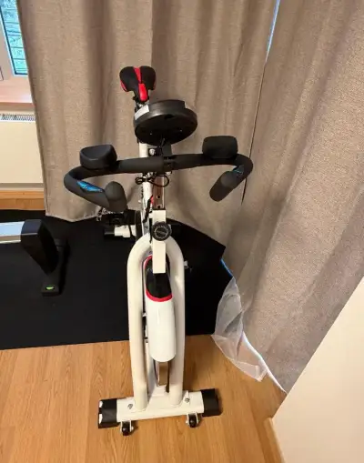 Spinning bicykel KUBIsport BC4661K odpruzeny