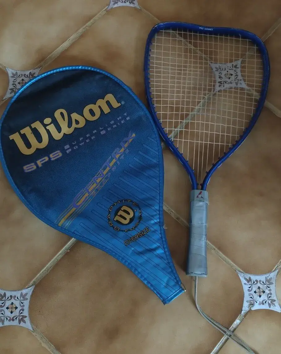Raketa na tenis