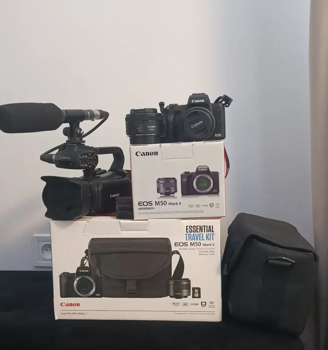 Canon xa60+Canon m50 mark ii