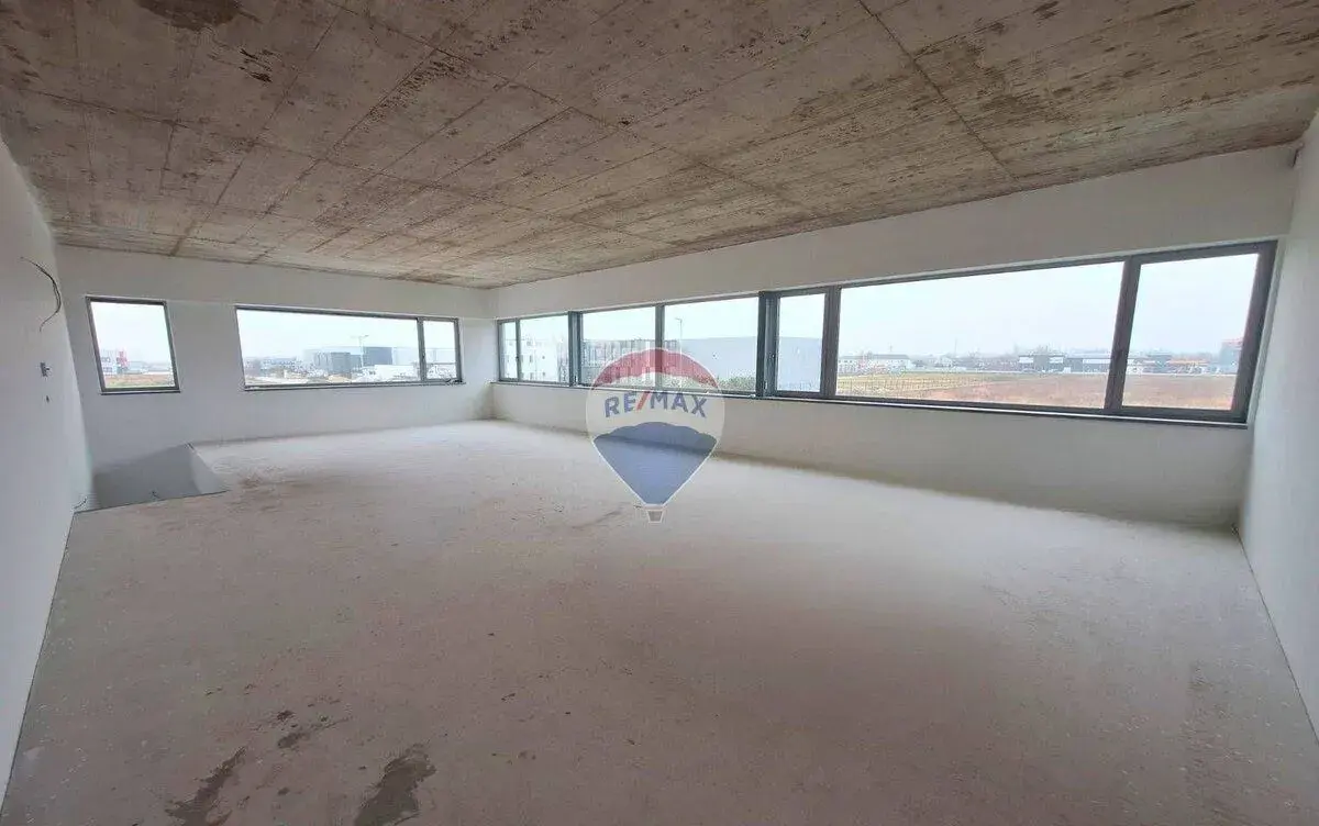 RE/MAX | Priemyselná zóna Kolónia, Galanta