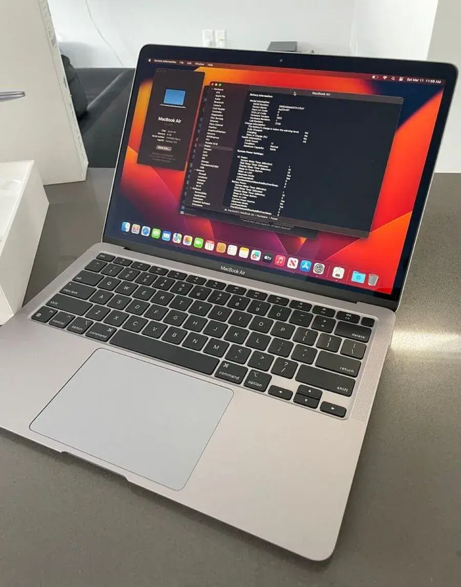 Apple MacBook Air M1 8 GB / 256 GB Space Gray