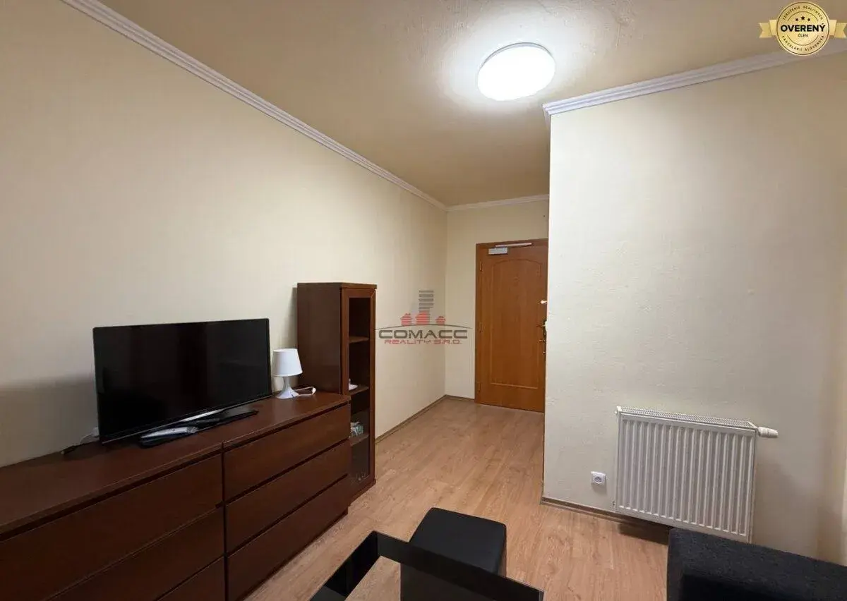 Prenájom kancelárie 38 m2 v centre Piešťan