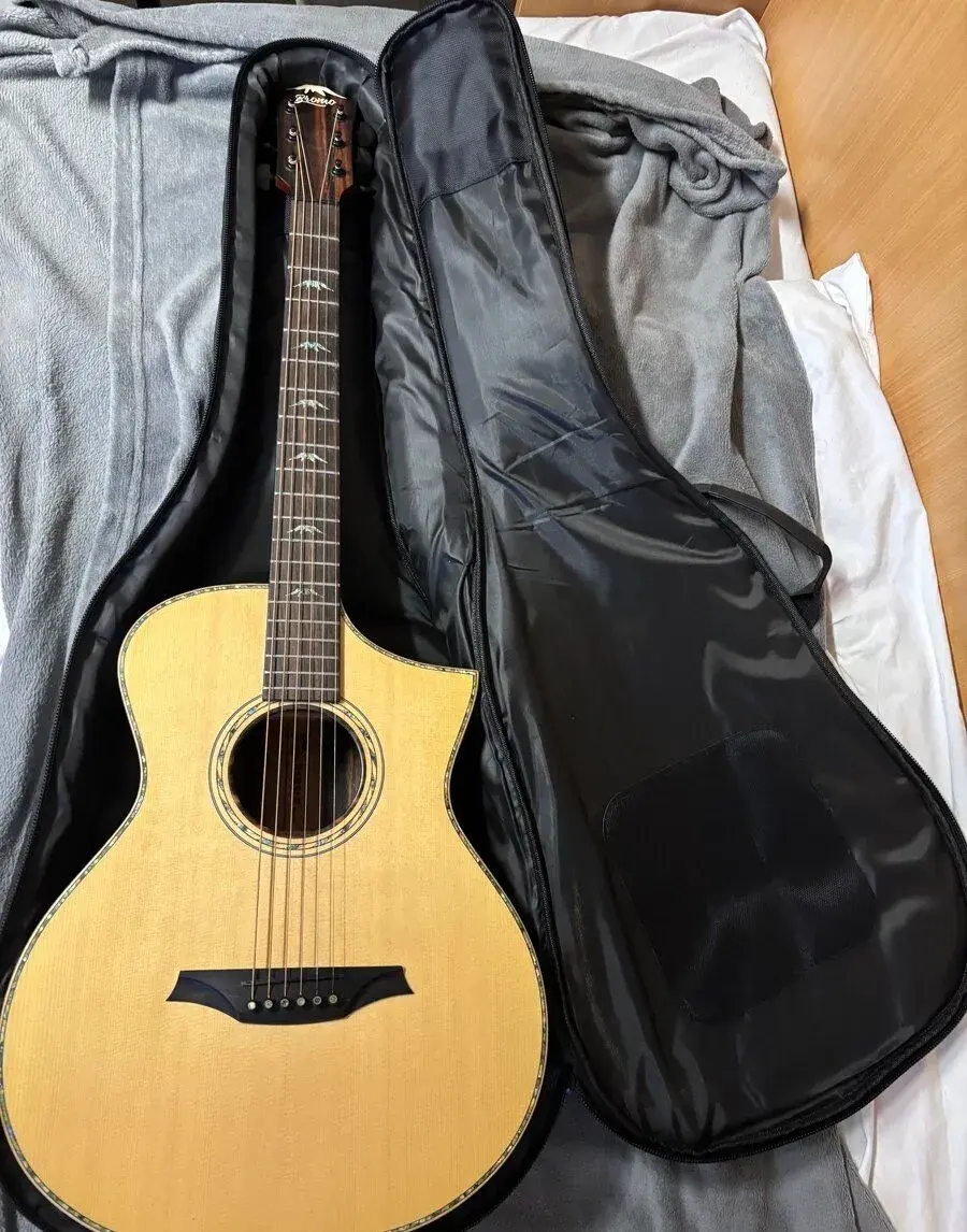 Akustická gitara Bromo BAR5CE