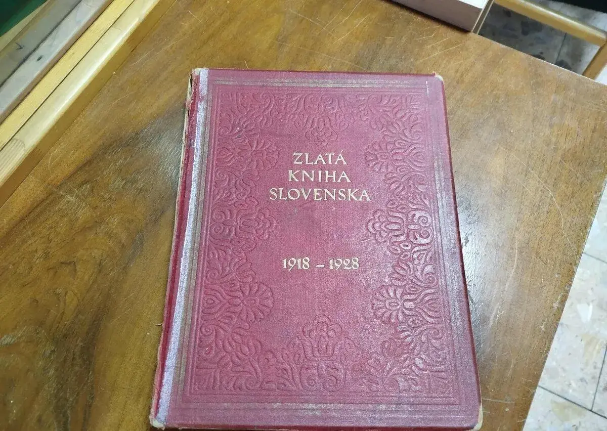 ZLATÁ KNIHA SLOVENSKA 1918 – 1928--Kolesár Miloš--1929--Jubi