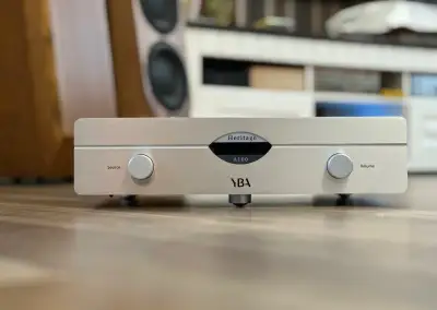 YBA Heritage A-100 – integrovaný zosilňovač v Stave