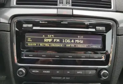 autorádio škoda swing škoda super b2