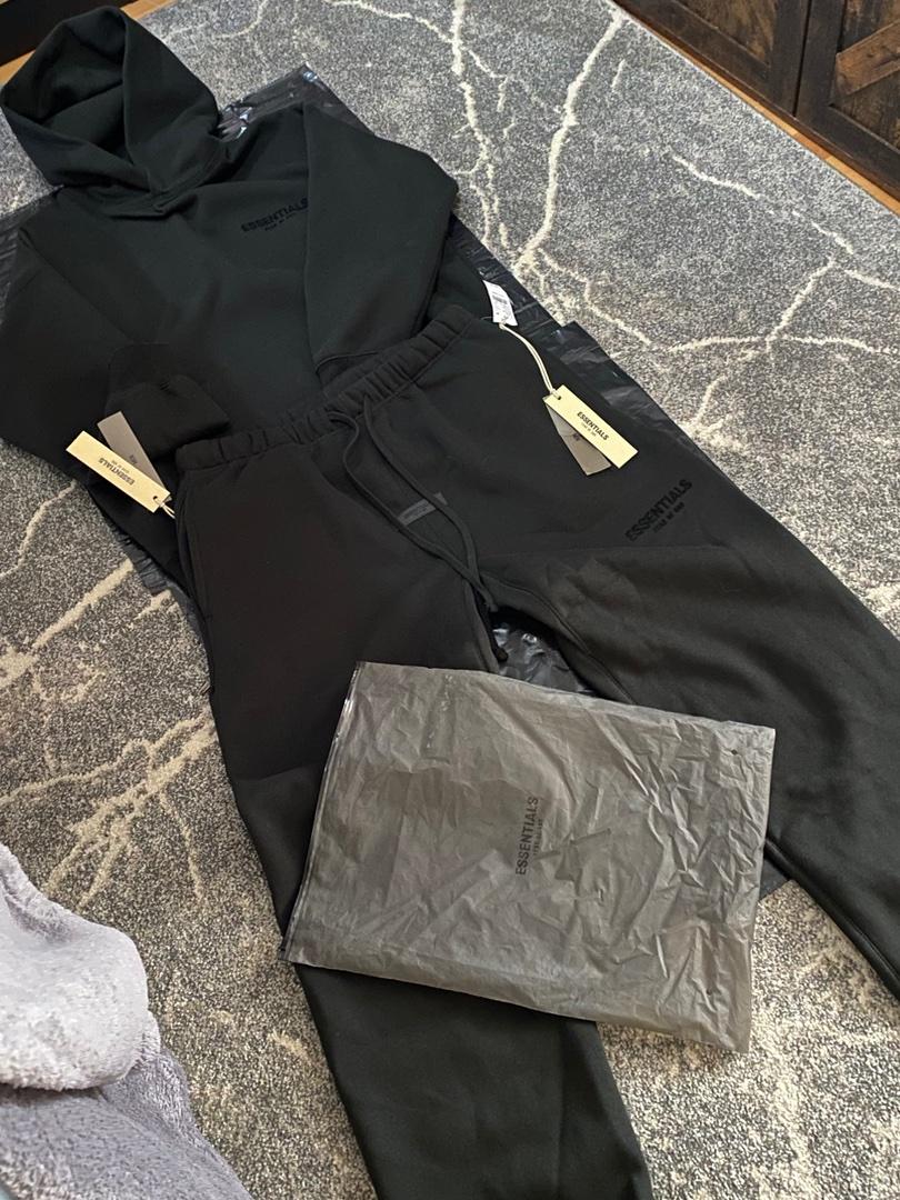 Fear of God Essentials Set